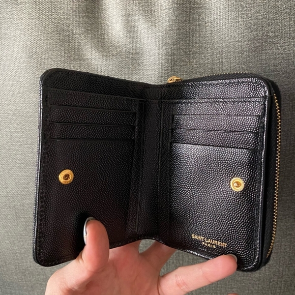 Saint Laurent Cassandre Matelasse compact zip around wallet - Picture 3 of 12